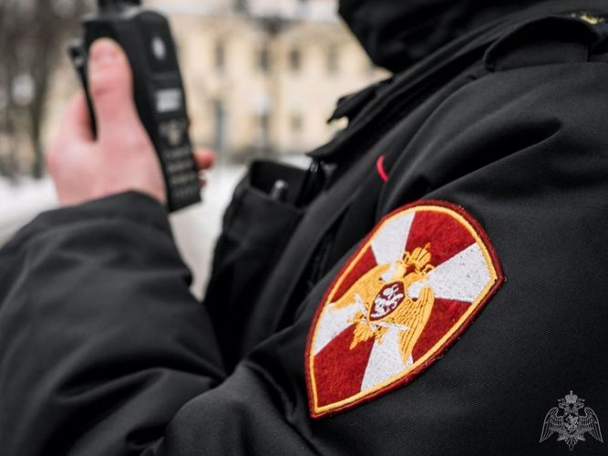 Сотрудниками вневедомственной охраны задержан барнаулец, взломавший сейф собственной организации 