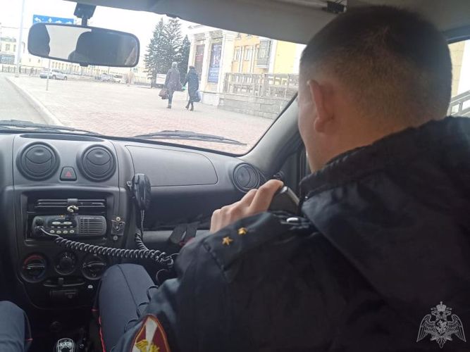 Росгвардейцы Алтайского края обеспечивают правопорядок во время Пасхальной недели