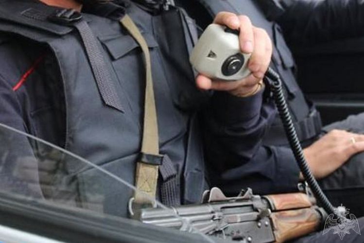 В Барнауле сотрудники вневедомственной охраны задержали двух граждан за попытку кражи из охраняемого объекта 