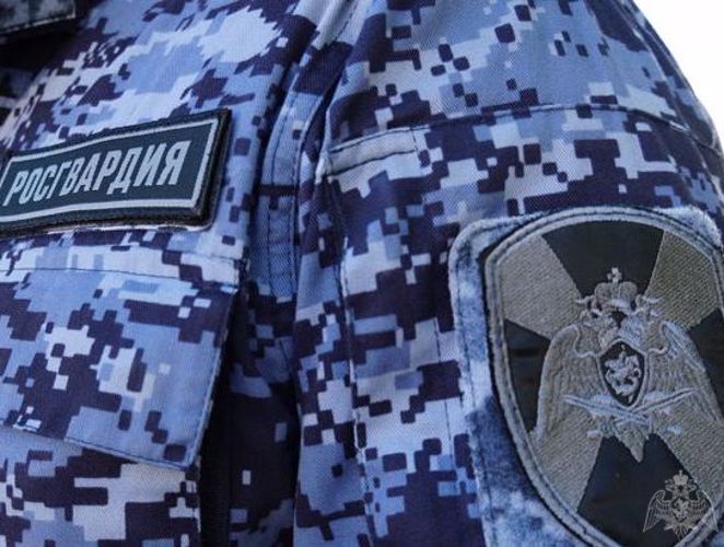 В Барнауле сотрудники Росгвардии задержали гражданина за хранение двух килограммов наркотиков
