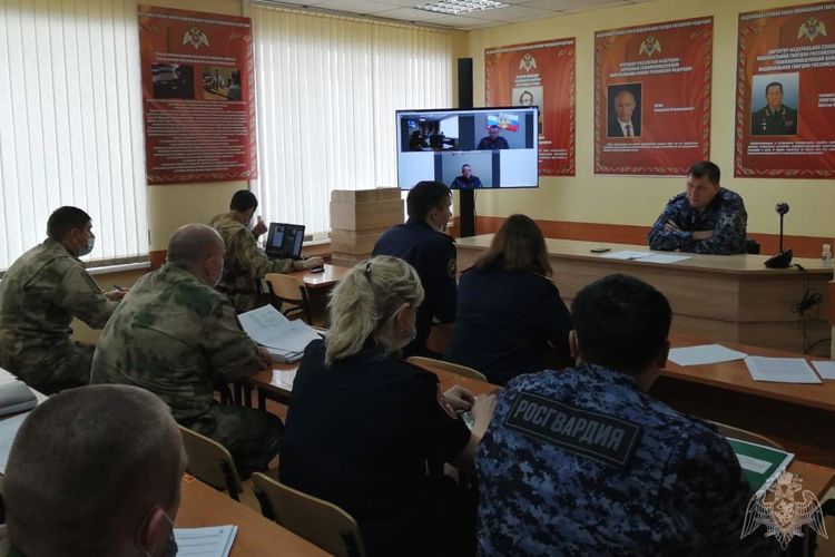 В Барнауле состоялась рабочая встреча сотрудников Росгвардии и Следственного комитета 