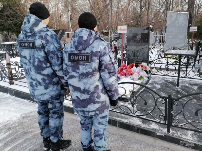 Росгвардейцы почтили память погибших товарищей