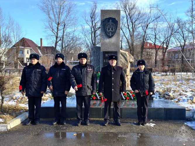 Росгвардейцы почтили память погибших товарищей