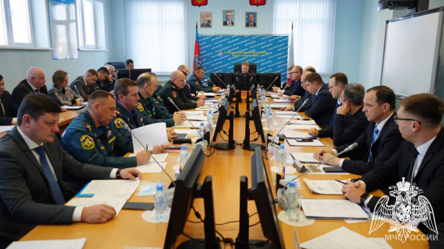 Актуальные вопросы безопасности населения Алтайского края были рассмотрены на краевой комиссии по чрезвычайным ситуациям при участии Росгвардии