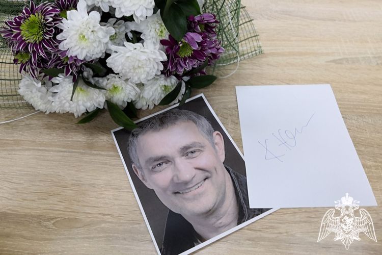 Известный российский актер посетил Управление Росгвардии по Алтайскому краю 