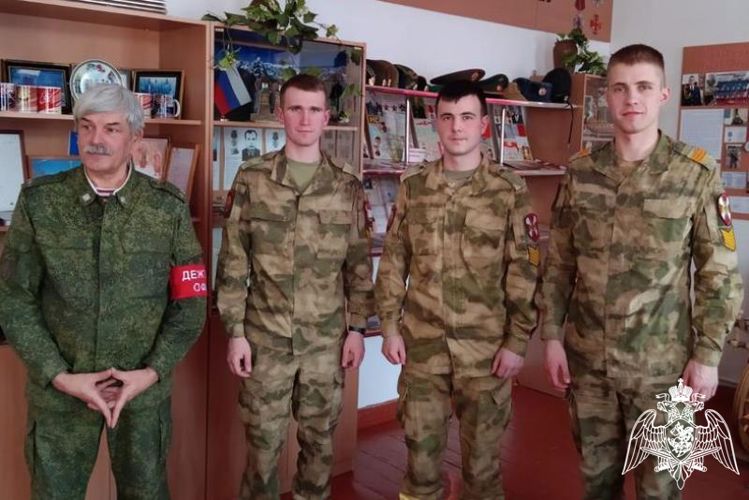 В подразделения Росгвардии на войсковую стажировку прибыли курсанты НВИ