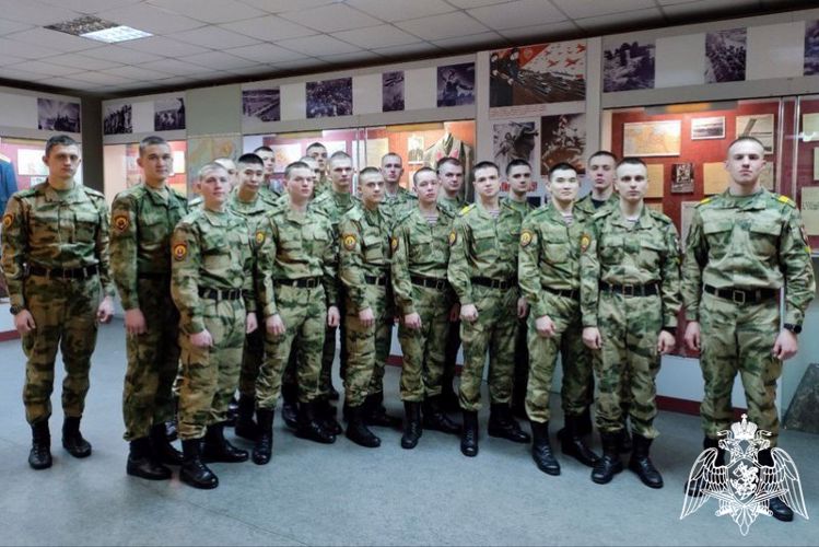 В подразделения Росгвардии на войсковую стажировку прибыли курсанты НВИ