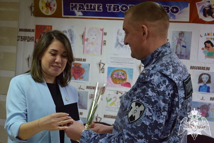В подразделениях Росгвардии прошли мероприятия, посвященные 8 марта 