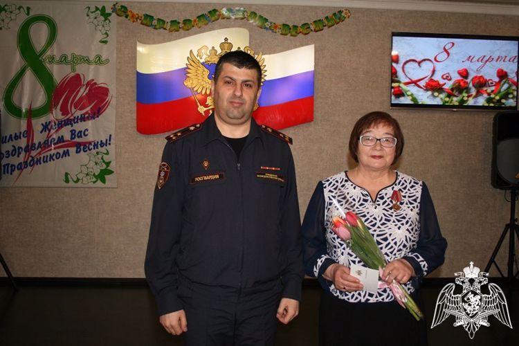 В подразделениях Росгвардии прошли мероприятия, посвященные 8 марта 