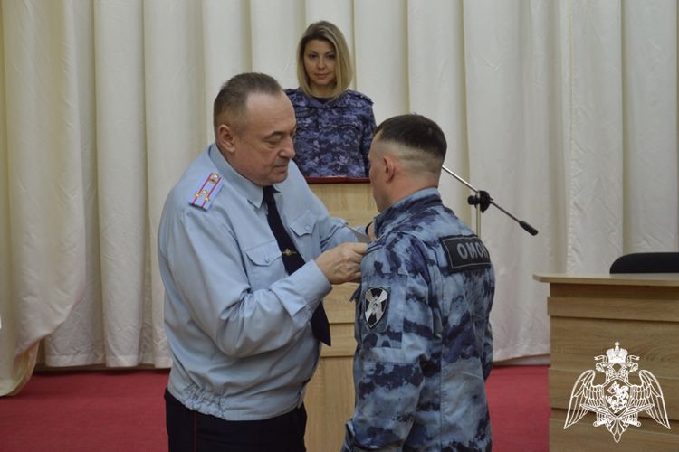 Участникам СВО вручили награды Росгвардии