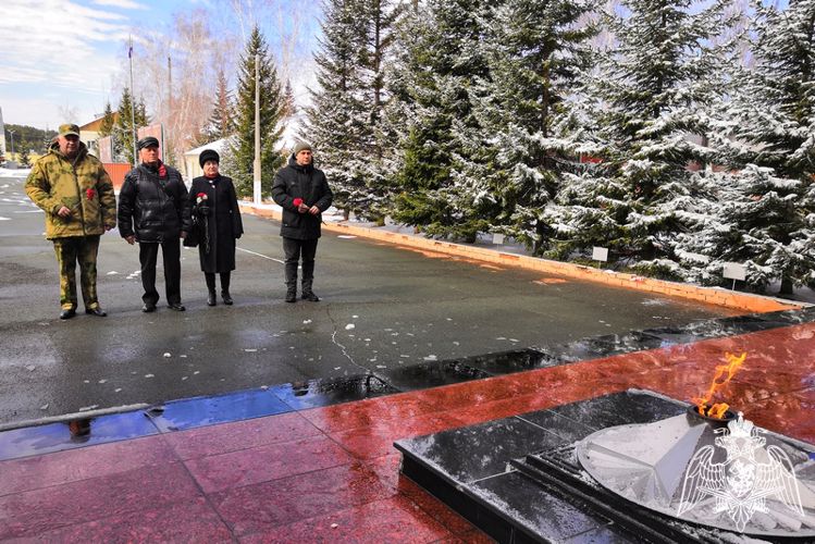 Росгвардейцы почтили память кавалера ордена Мужества ефрейтора А. В. Поданева 