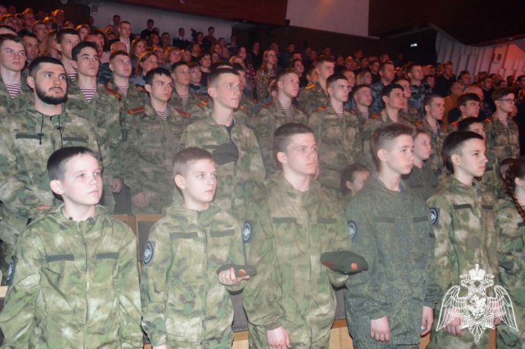 В Барнауле прошел концерт Ансамбля Сибирского округа Росгвардии