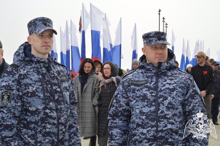 Росгвардейцы обеспечили безопасность первомайских торжеств