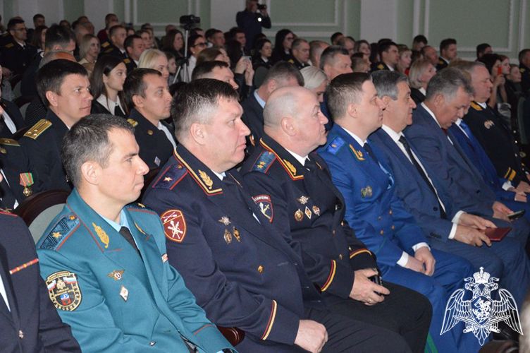 Росгвардейцы приняли участие в мероприятиях, посвящённых Дню пограничника