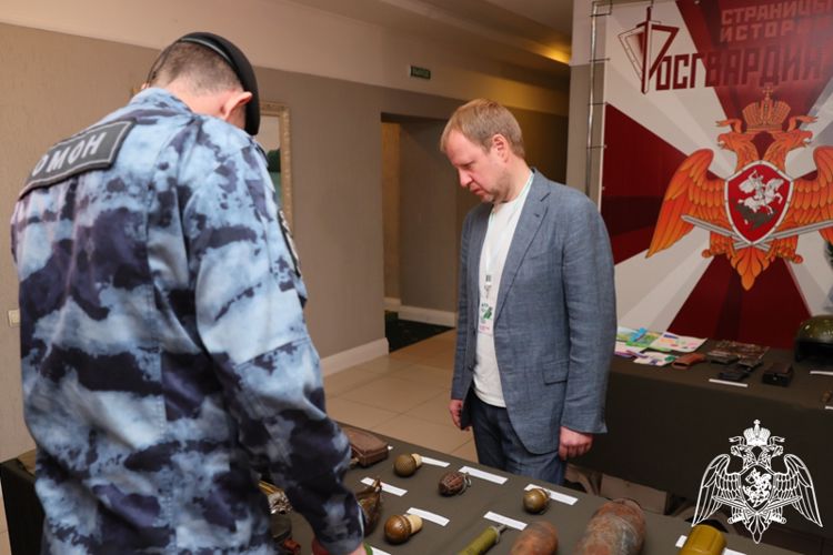 Росгвардия представила на молодежном форуме тематическую выставку