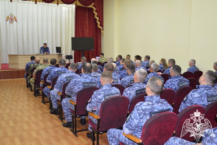 В Барнауле завершились учебные сборы сотрудников Росгвардии