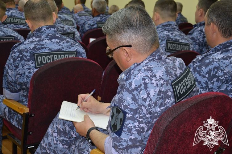В Барнауле завершились учебные сборы сотрудников Росгвардии