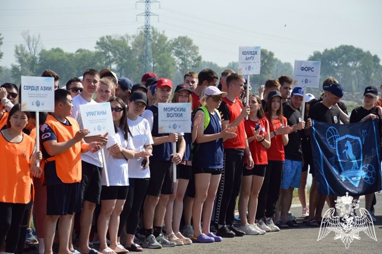 Музыканты Росгвардии выступили для участников чемпионата по гребле   