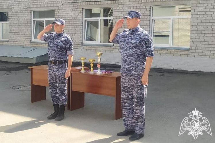 Росгвардейцы провели ведомственный турнир по двоеборью
