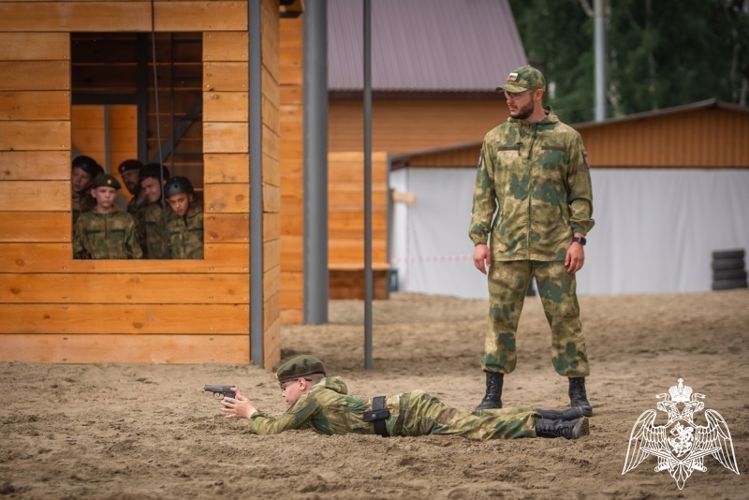 Росгвардейцы поздравили «Витязь» с открытием нового объекта