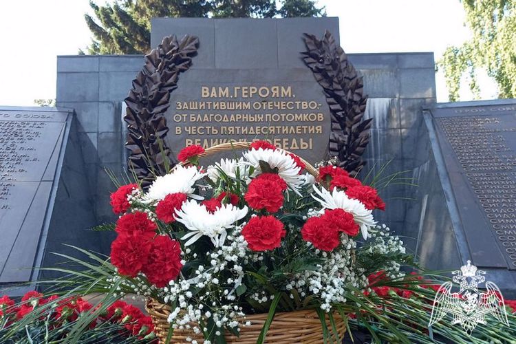 Росгвардейцы почтили память героев Курской битвы 
