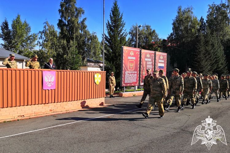 В честь Дня Государственного флага росгвардейцы провели тематические мероприятия 