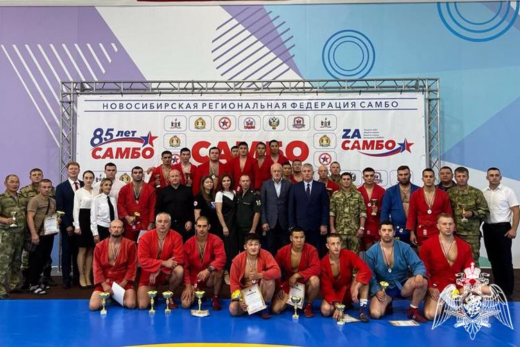 Алтайские спортсмены-росгвардейцы успешно выступили на чемпионате Сибирского округа ВНГ РФ по самбо и боевому самбо