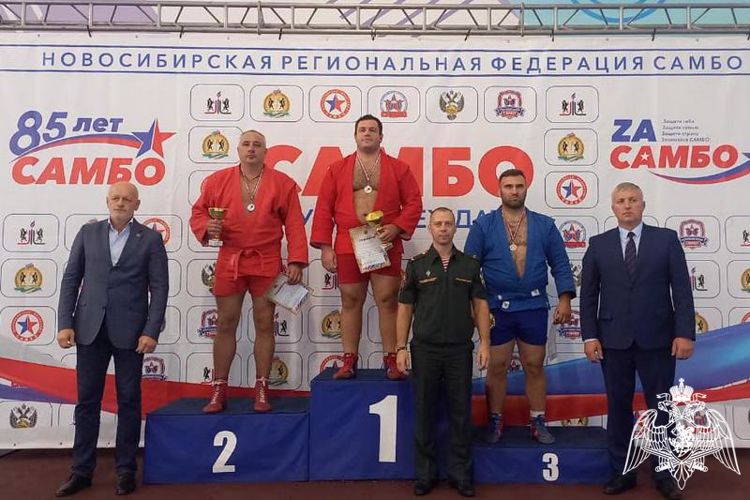 Алтайские спортсмены-росгвардейцы успешно выступили на чемпионате Сибирского округа ВНГ РФ по самбо и боевому самбо
