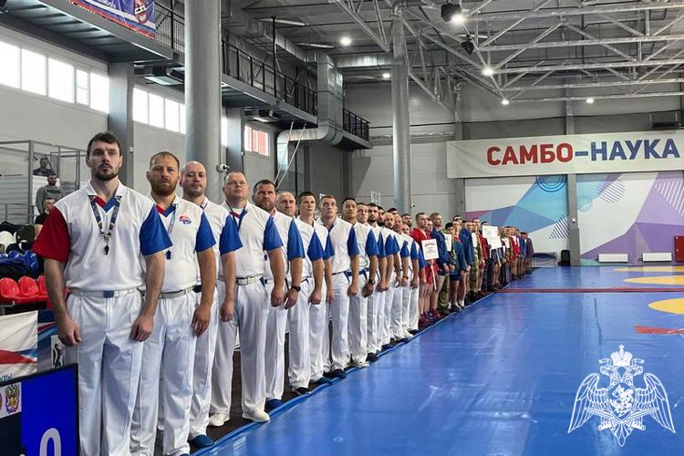 Алтайские спортсмены-росгвардейцы успешно выступили на чемпионате Сибирского округа ВНГ РФ по самбо и боевому самбо