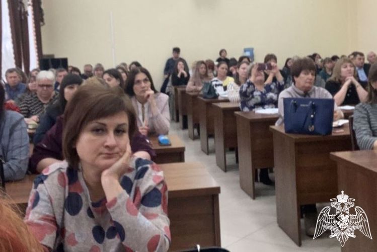 В Барнауле с участием Росгвардии обсудили безопасность детских оздоровительных организаций