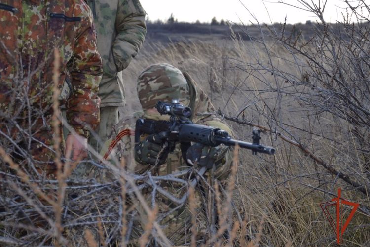 В Алтайском крае завершились учебные сборы снайперов Росгвардии