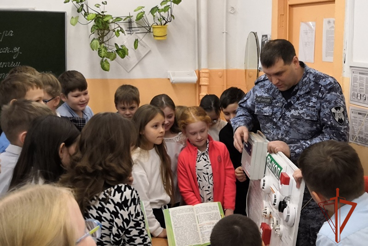 Росгвардия участвует в пропаганде правил пожарной безопасности