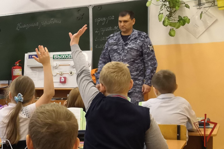Росгвардия участвует в пропаганде правил пожарной безопасности