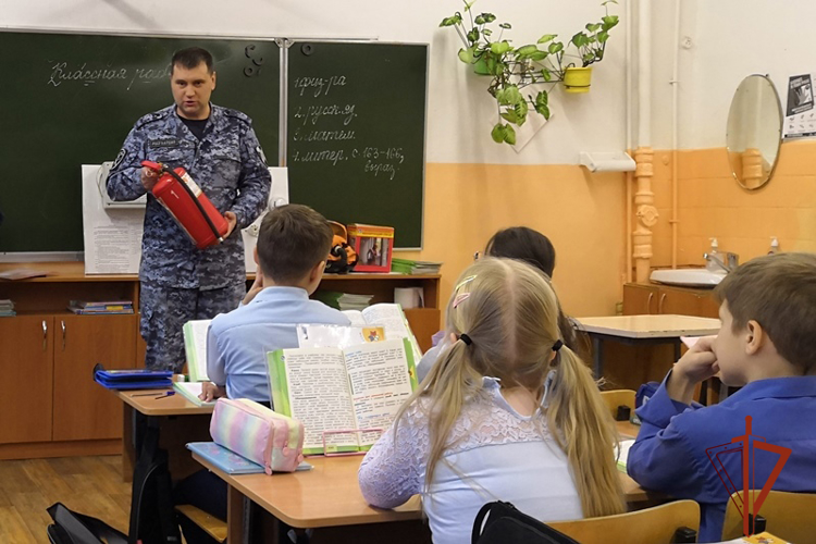 Росгвардия участвует в пропаганде правил пожарной безопасности
