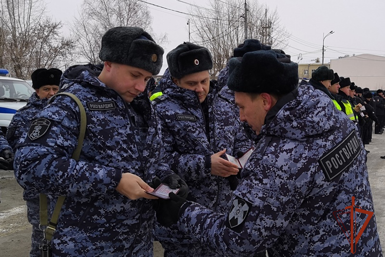 Росгвардия приняла участие в общегарнизонном смотре патрульных нарядов