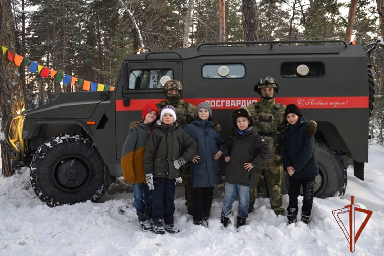 Росгвардейцы подготовили специальное новогоднее поздравление