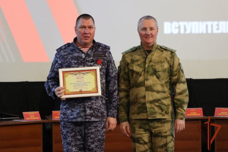 Росгвардейцы Алтайского края стали лучшими в Сибири