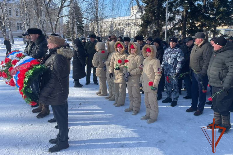 Росгвардейцы почтили память воинов-интернационалистов