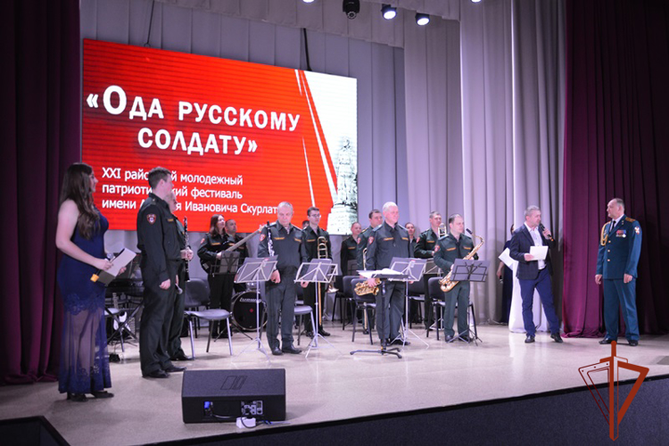 Росгвардейцы стали почетными гостями молодежного фестиваля