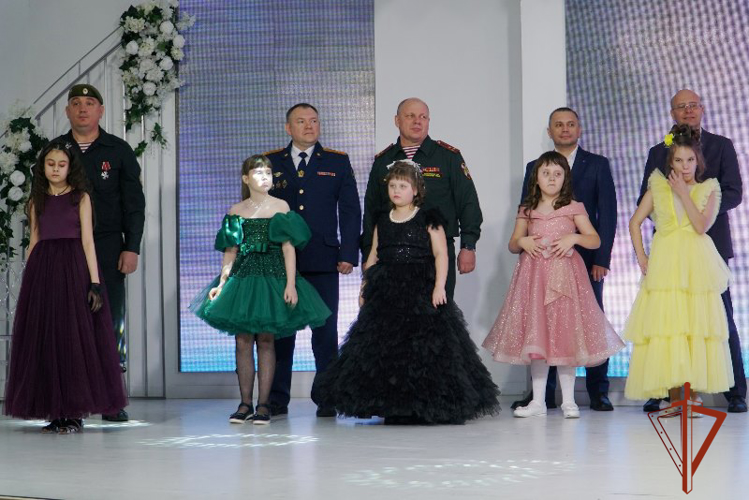 Росгвардейцы поддержали участниц детского конкурса 