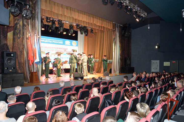 Выступление росгвардейцев покорило зрителей патриотического фестиваля