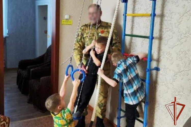 Росгвардейцы поблагодарили детей за письма поддержки