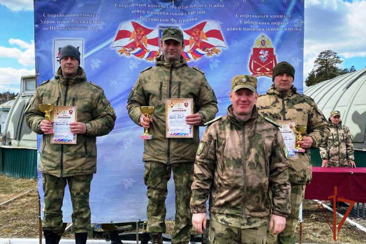 Офицеры алтайского спецназа вошли в число лучших стрелков Сибирского округа