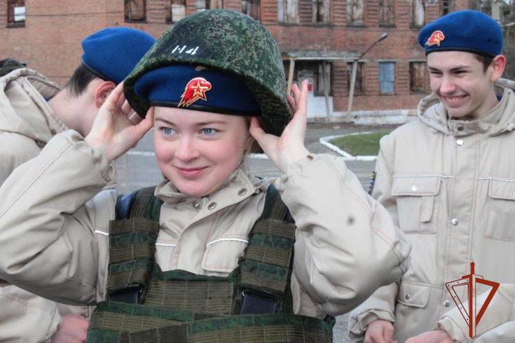 Бийский полк Росгвардии открыл свои двери для гостей в честь профессионального праздника
