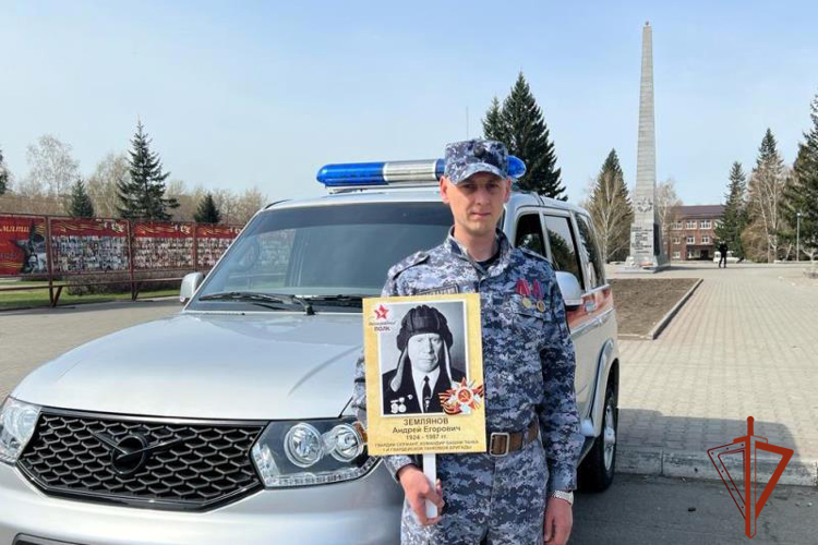 Росгвардия участвует в акции «Бессмертный автополк»