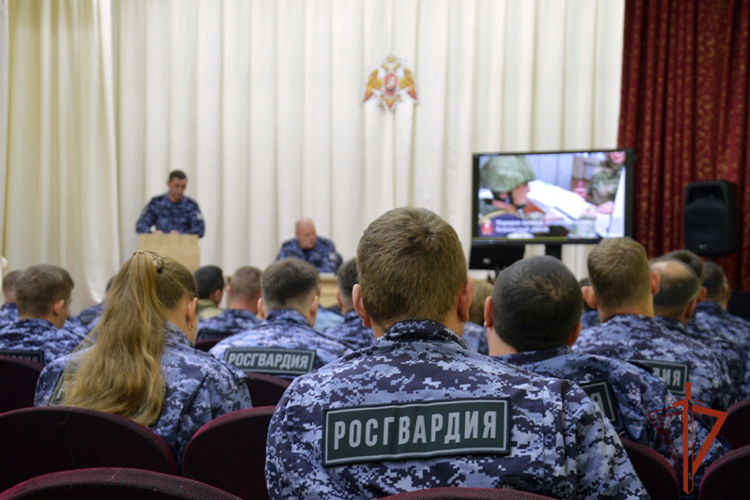 В Барнауле завершился учебный сбор сотрудников Росгвардии