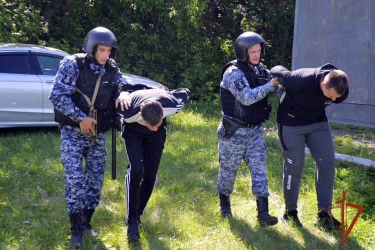 Определены лучшие сотрудники вневедомственной охраны