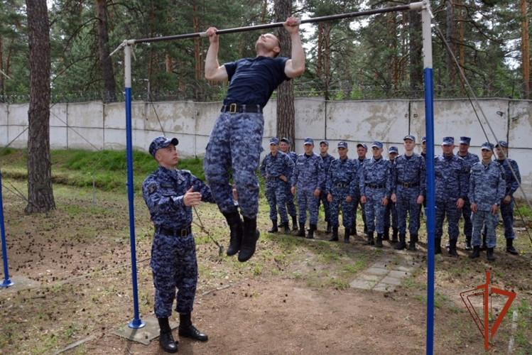 Определены лучшие сотрудники вневедомственной охраны