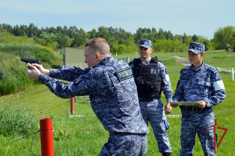 Определены лучшие сотрудники вневедомственной охраны