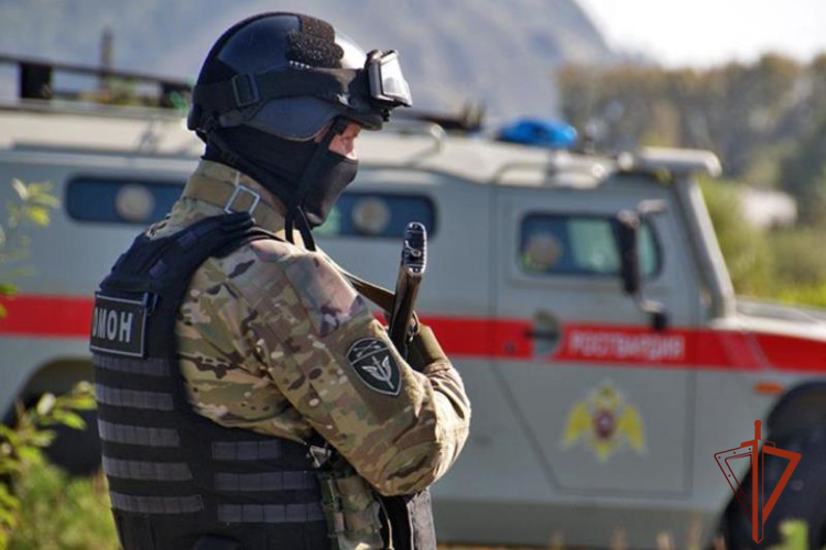 Спецназ Росгвардии задержал наркокурьера в Первомайском районе